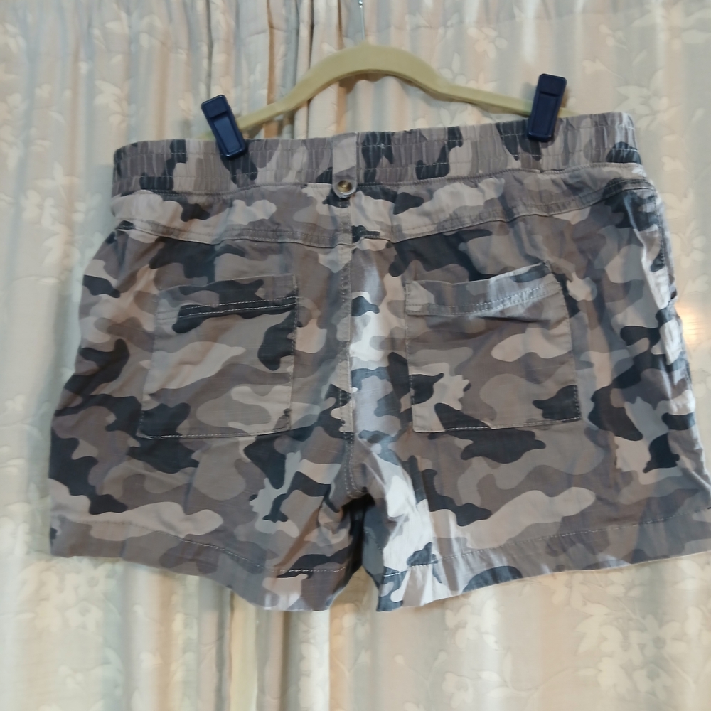 Camouflage Cargo Shorts